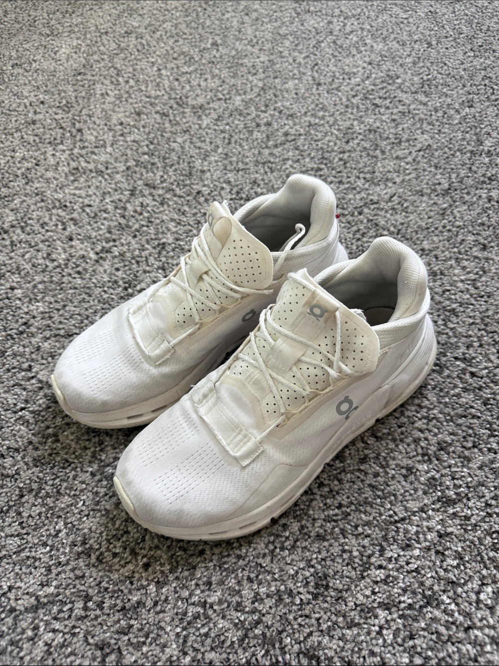 On Cloudnova 2 Women’s, White - 8.5 - Picture 2 of 8